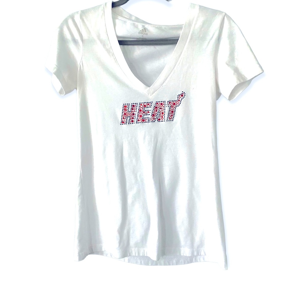 Women’s Miami Heat  Adidas T-Shirt Size M. White V-Neck. Pre-Owned.
